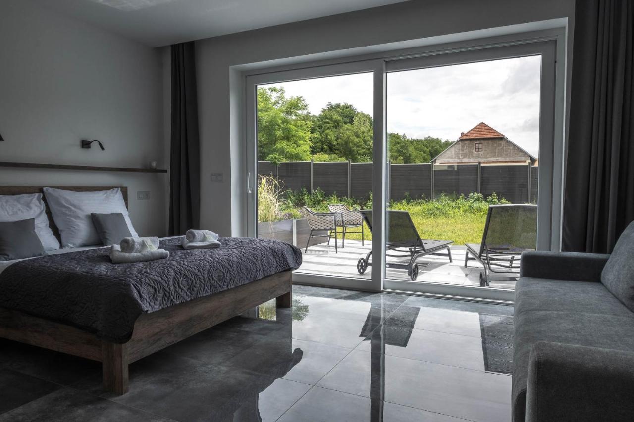 Veltlin Bed & Wine Hotel Valtice Buitenkant foto