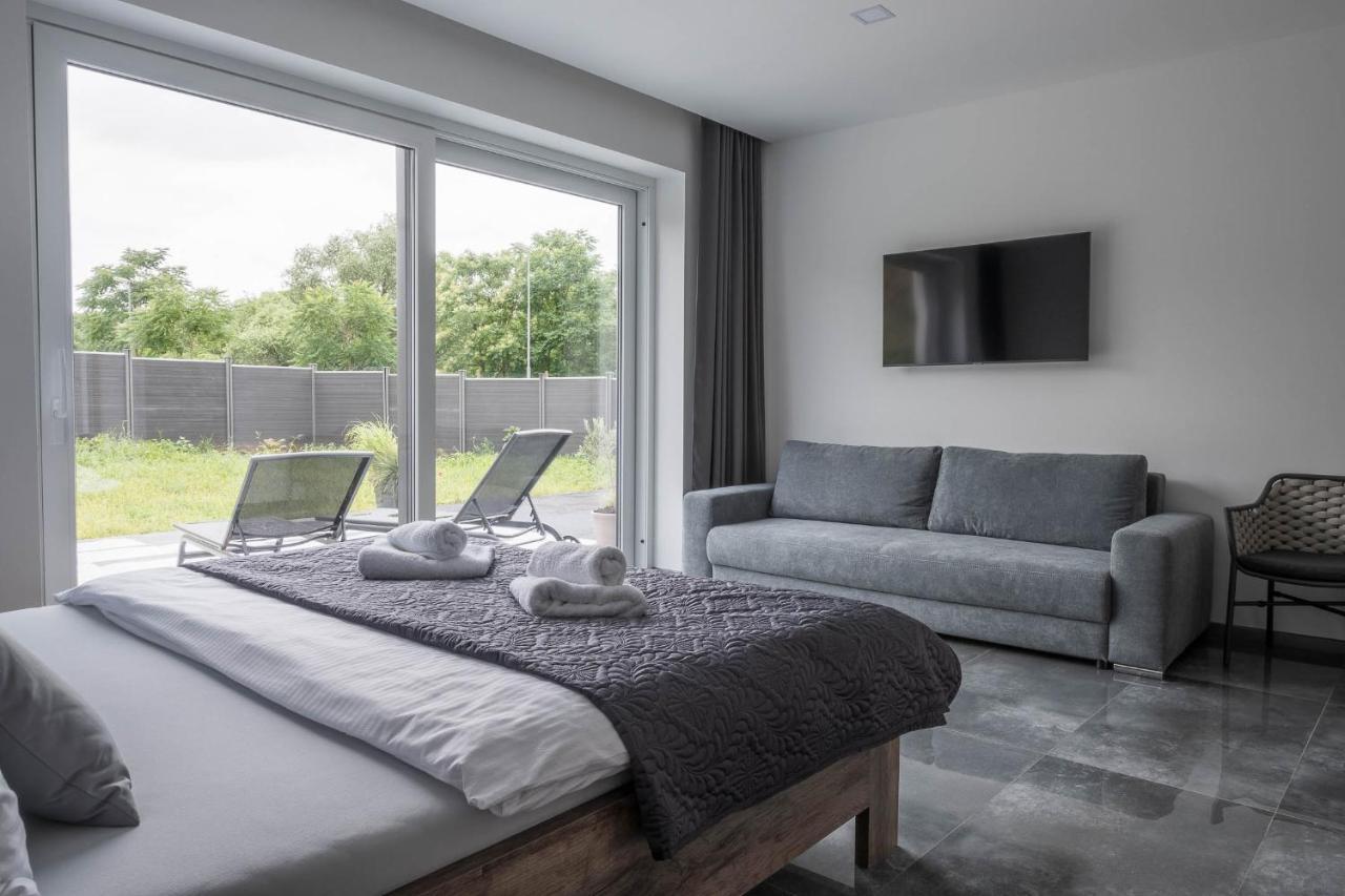 Veltlin Bed & Wine Hotel Valtice Buitenkant foto
