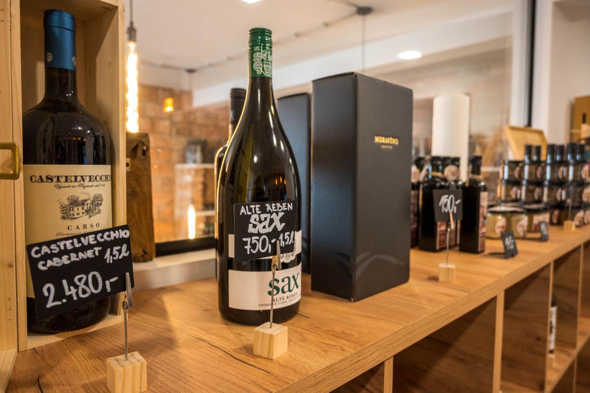 Veltlin Bed & Wine Hotel Valtice Buitenkant foto